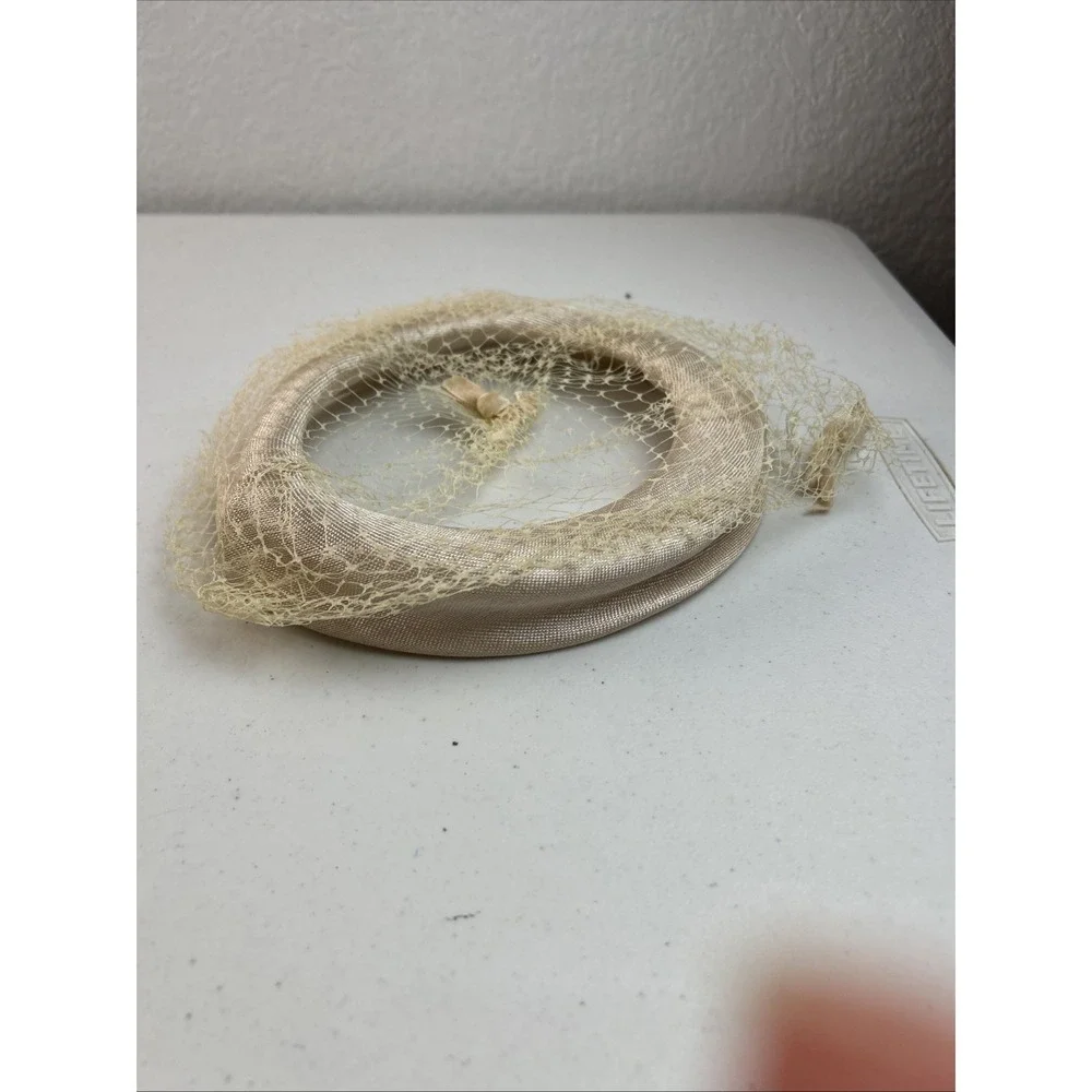 Vintage Ivory Fascinator‎ Hat Pink Net Tan Union Made Ribbon Bow 1950s